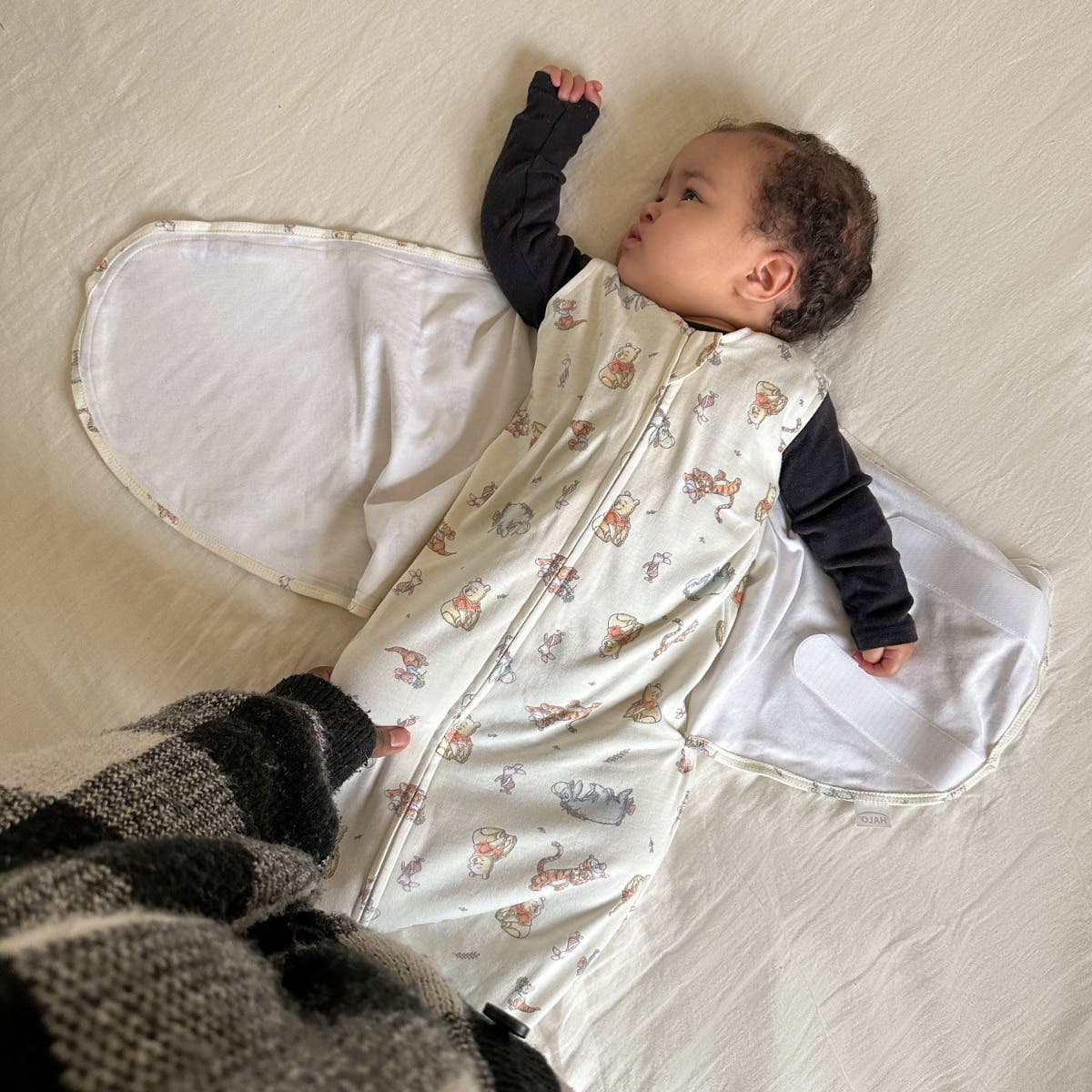 Disney™ Winnie the Pooh 100% Cotton Swaddle TOG 1.5 - Image 5