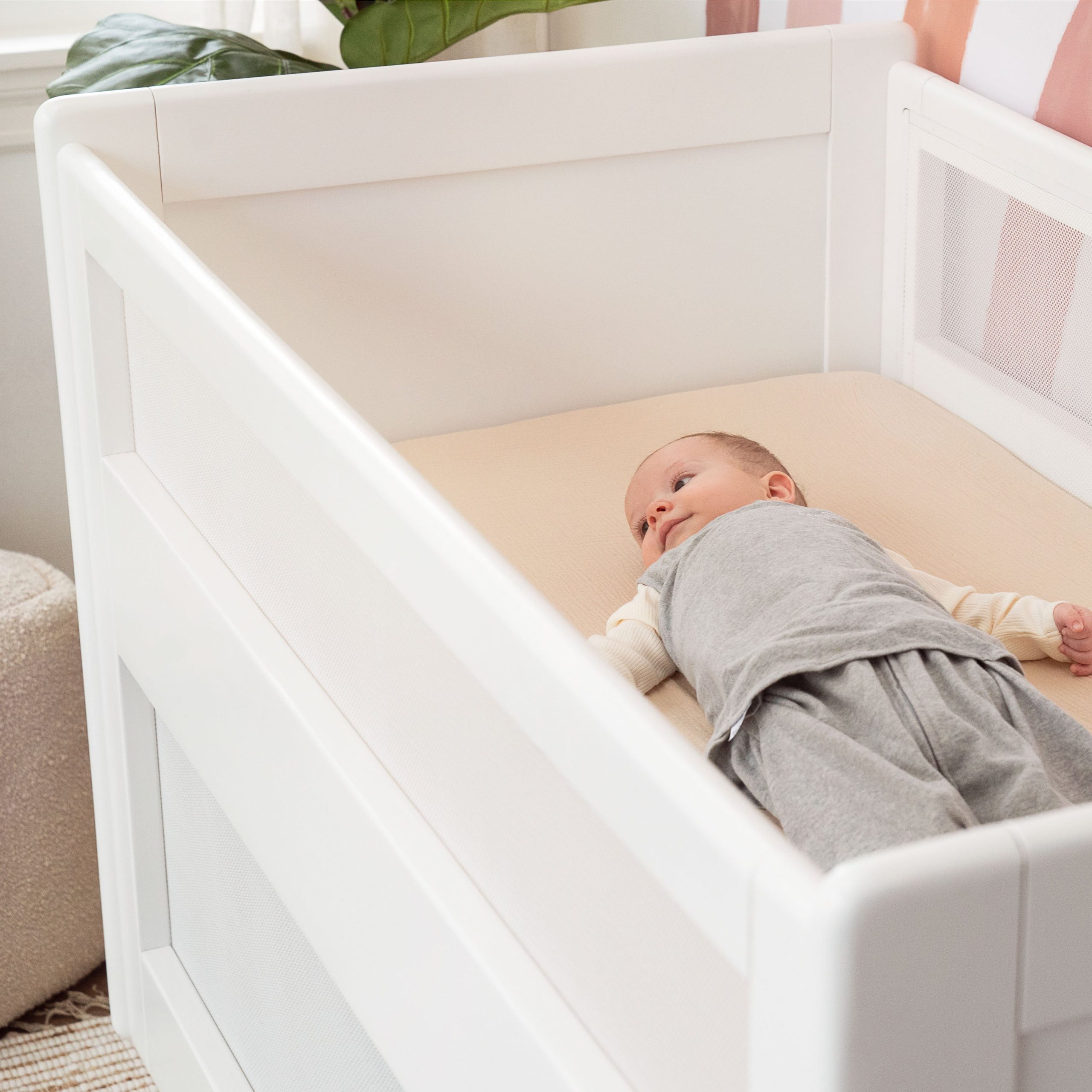 3-in-1 Convertible Full Size Breathable Mesh Crib - Image 7