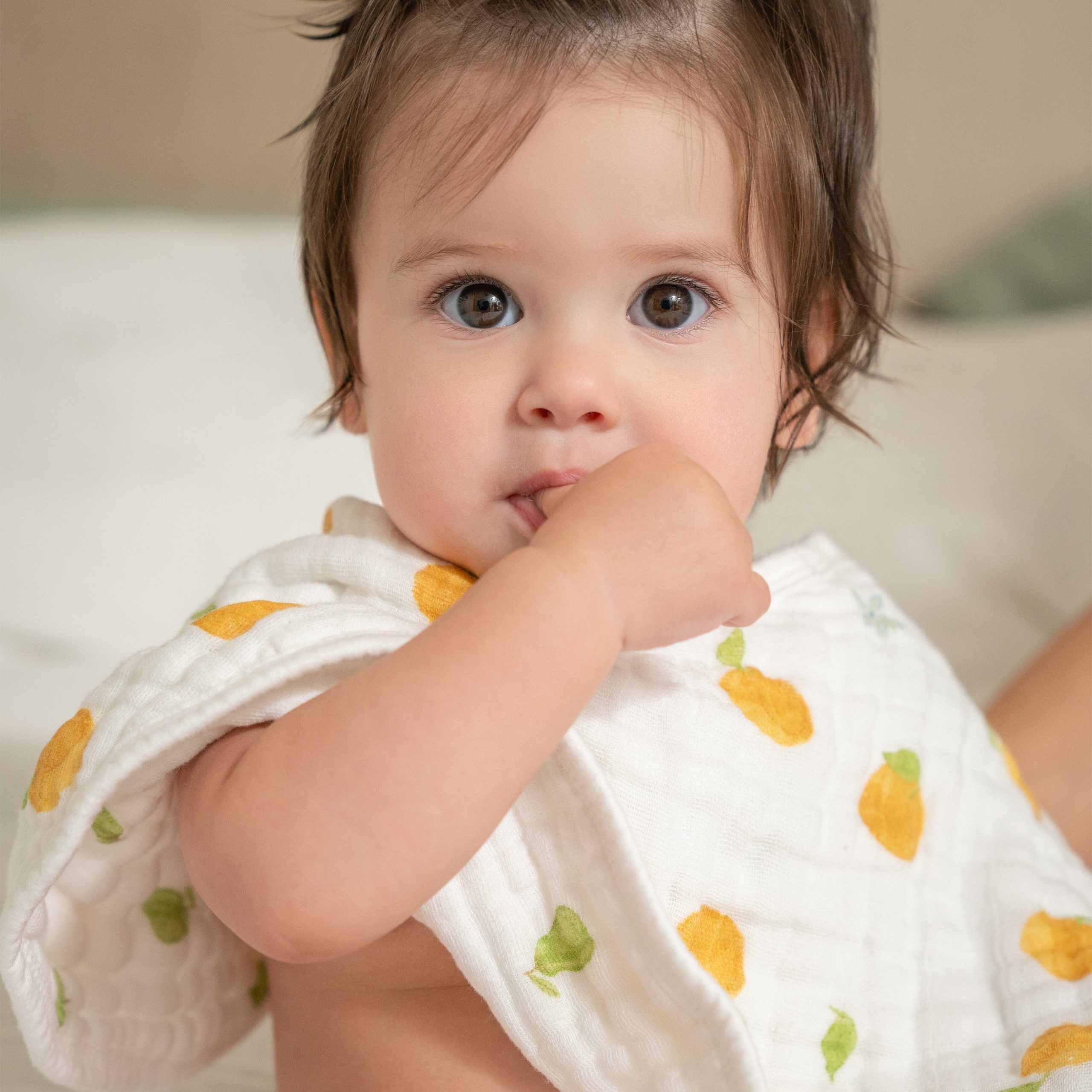organic cotton muslin burpy bibs 2 pack - Image 3