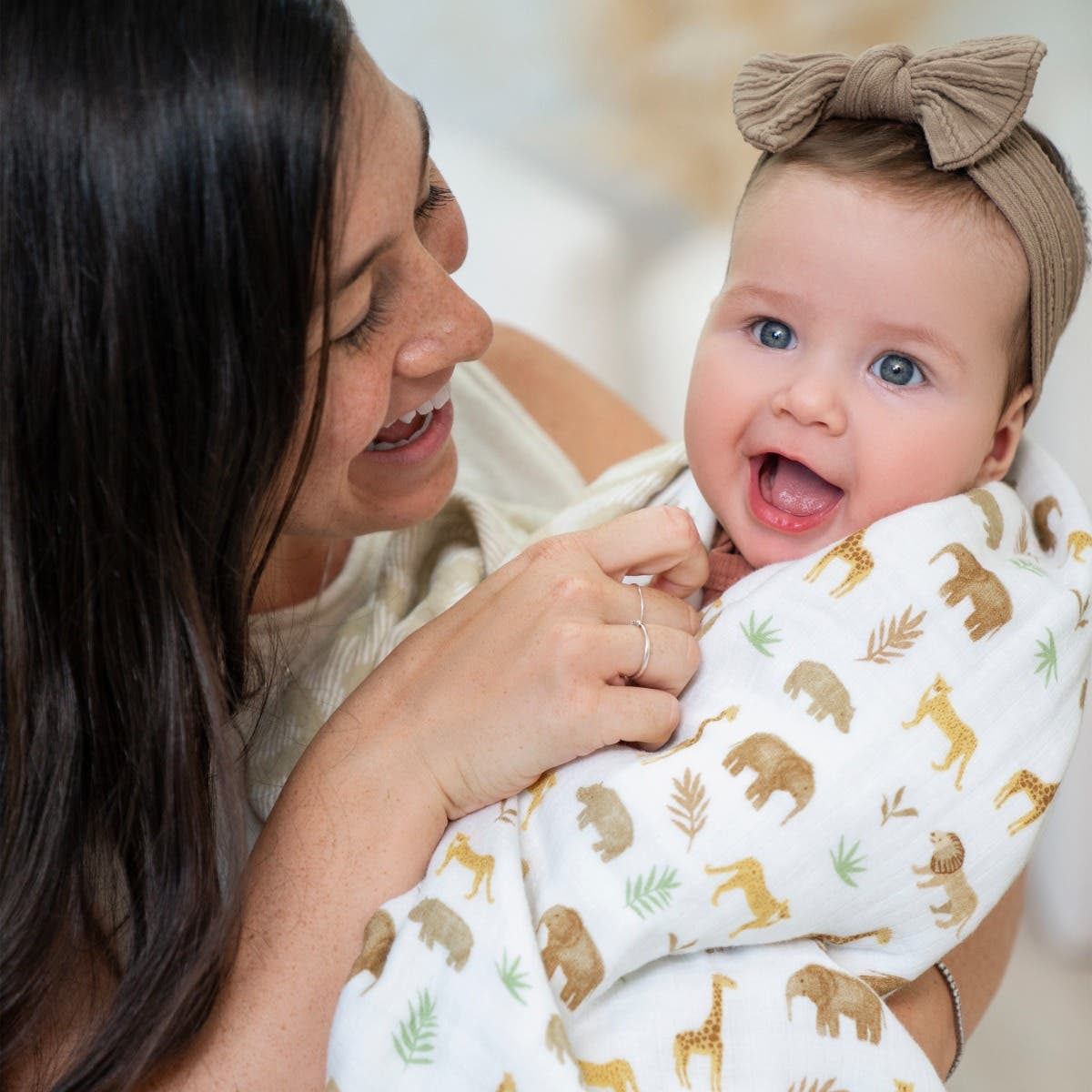 essentials cotton muslin dream blanket - Image 2