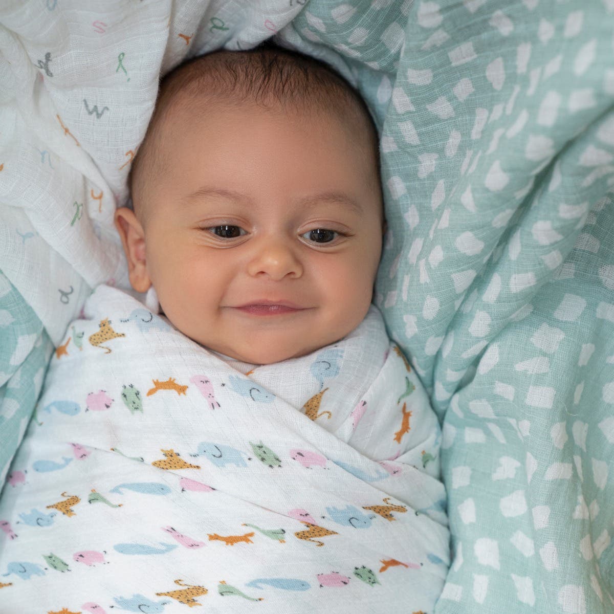 essentials cotton muslin swaddle blanket 4 pack - Image 3