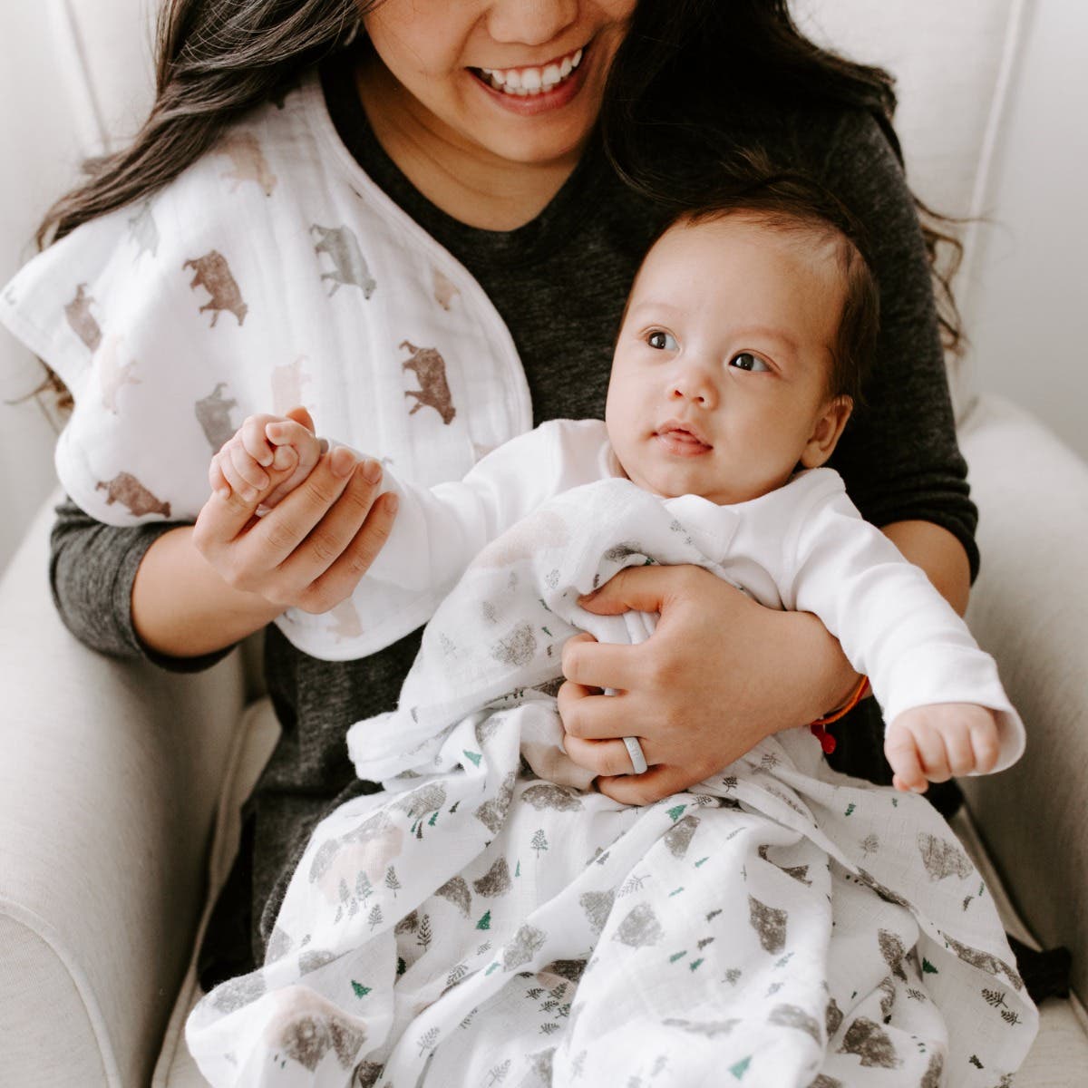 essentials cotton muslin swaddle blanket 4 pack - Image 3